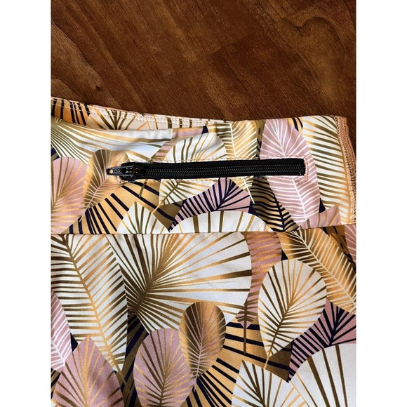 Malo Republic Running Short Women’s Run The World Short Golden Hour XS Palm Leaf - Picture 3 of 8